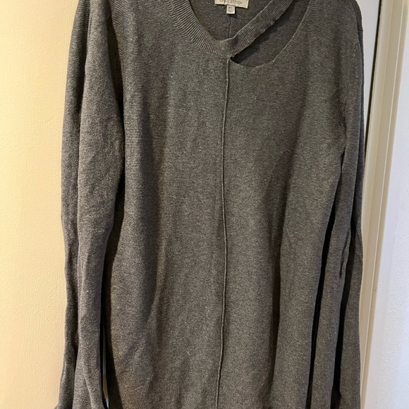 Cable stitch distressed cut out sweater. - Picture 2 of 5